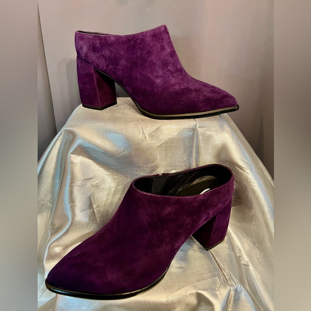 NIB Sbicca Turnkey Purple Mule/Pointy Toe/Block Heel 2 3/4”. Size 8